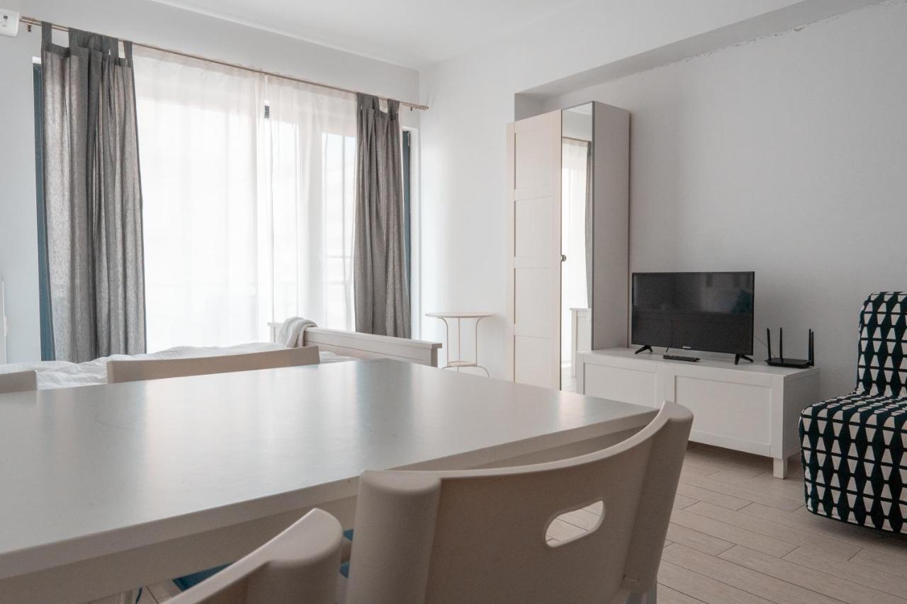 Bright Apartments Mamaia Nord Экстерьер фото
